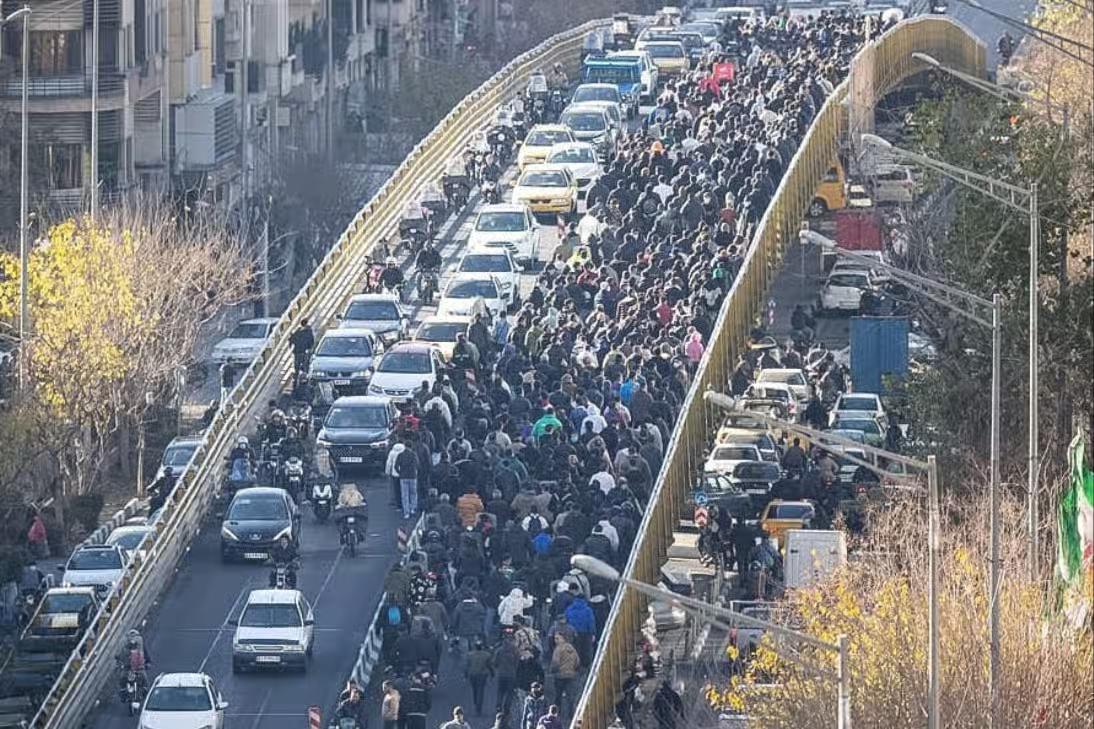 میان انسداد و فرصت: نیکفر از بن‌بست نظام تا امکان رهایی چه می‌گوید؟