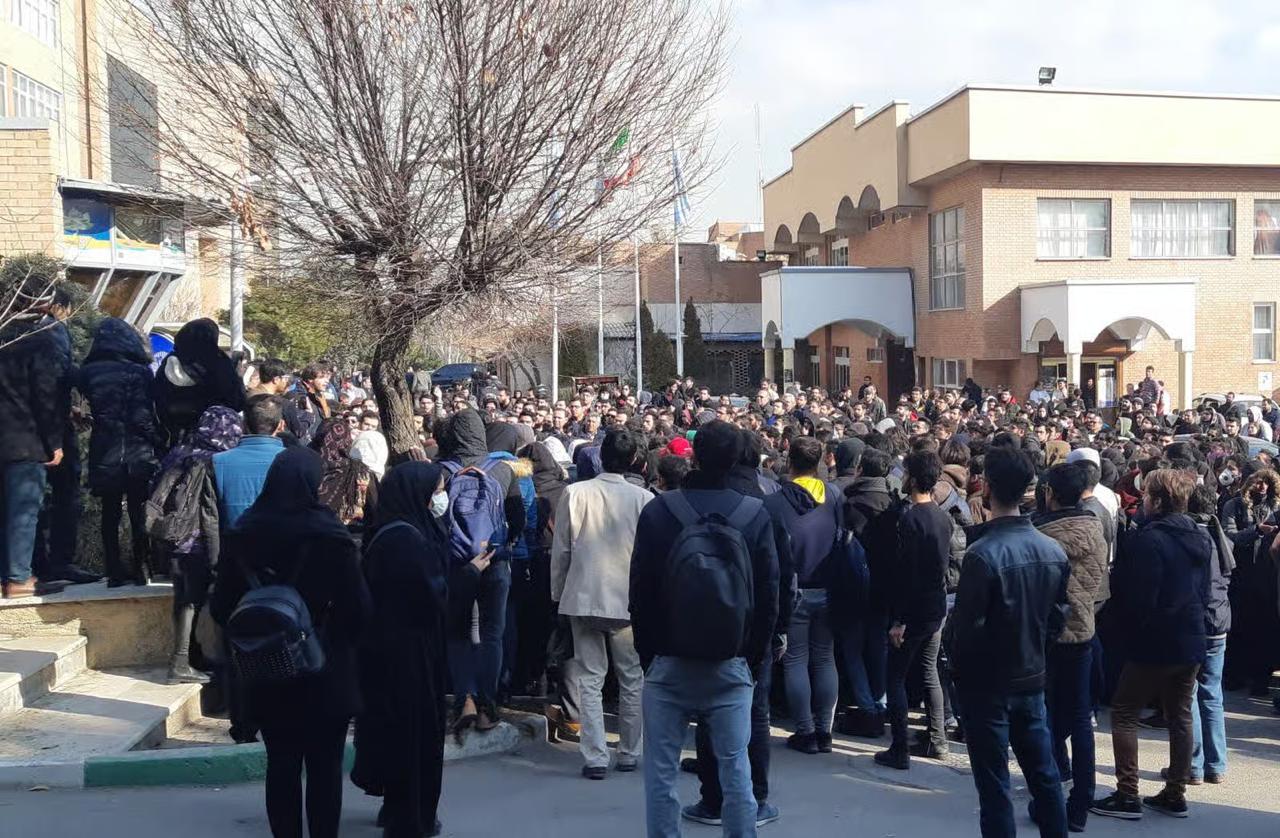دانشجویان جمهوری‌خواه دانشگاه‌های برتر ایران: دانشگاه زنده است، امید به جمهوری دموکراتیک زنده است
